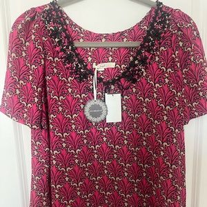 Hazel NWT-Beautiful pink and black sheer top